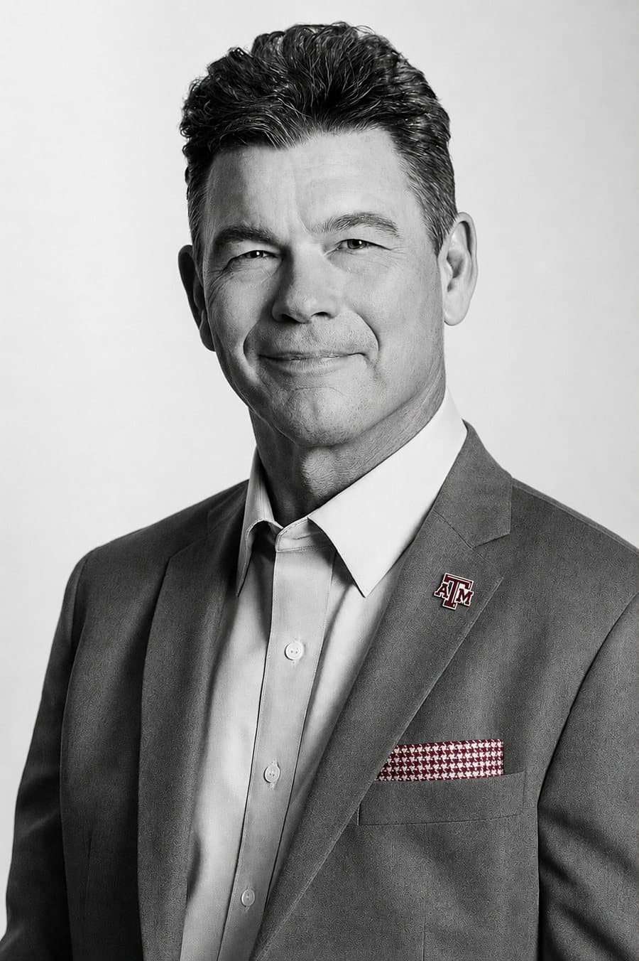 Fenwick How, founder of The Aperture Method